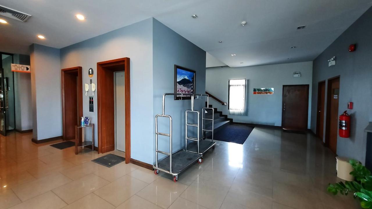 Leosor Hotel Nakhonratchasima Exteriér fotografie