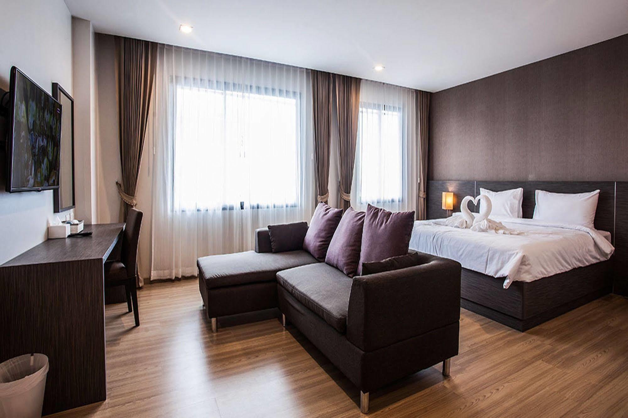 Leosor Hotel Nakhonratchasima Exteriér fotografie
