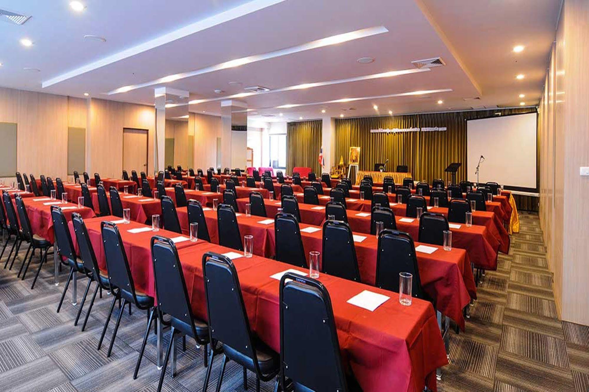 Leosor Hotel Nakhonratchasima Exteriér fotografie